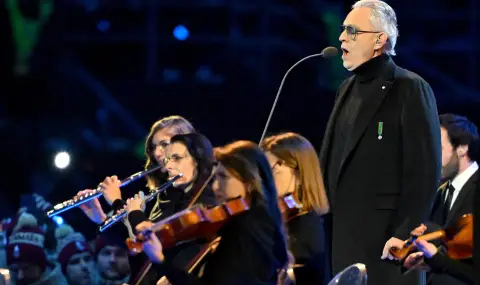 Андреа Бочели с незабравимо изпълнение на „Nessun Dorma“ на откриването на Зимните олимпийски игри Милано - Кортина 2026 - 1