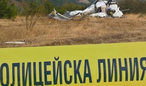 Хеликоптер е паднал до село Черна скала - 1