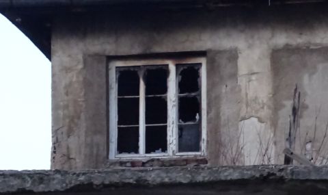 Възрастна жена изгоря жива в дома си в Балчик - 1