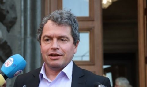 От ИТН се подиграха на ПП: Учредяват се в Панаира... - 1