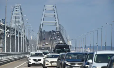 Украинският министър на отбраната: Скоро Крим ще се превърне в остров - 1