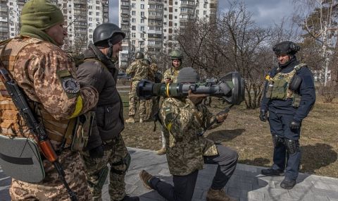Киев за ситуацията на фронта: Най-горещо е в Бахмут  - 1