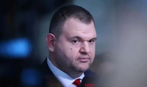 Peevski for the sailors captured in Yemen: Rumen Radev should humble himself, and Elena Yoncheva knows what she is doing - 1