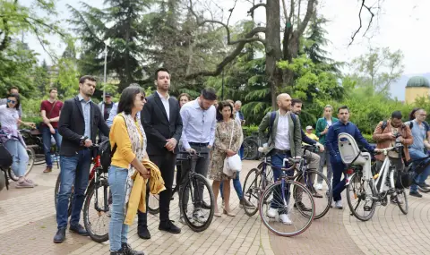 Deputy Mayor of Sofia Iliyan Pavlov: Sofia is far behind not only in bicycle transport, but also in parking  - 1