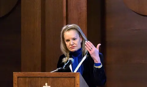 Агенцията по вписванията не освободи Стефка Костадинова от поста председател на БОК - 1