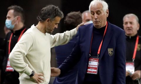 Куриоз: Треньорът на Испания закъсня за мача с Косово заради инцидент - заседнал в асансьора за близо час - 1