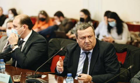 Хасан Адемов: Управляващите успяха да разгневят всички пенсионери - 1