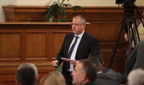 Станишев:Борисов цели реставрация на режима си - 1