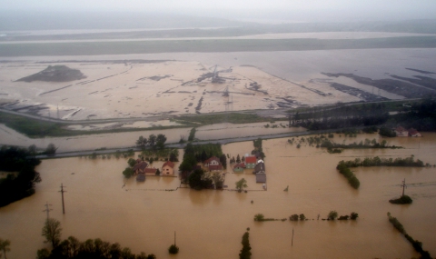 Наводнението на века на Балканите: десетки жертви в Сърбия, Босна и Херцеговина (обновена) - 1