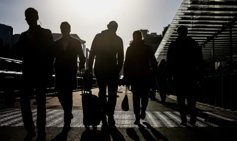 A record number of EU citizens left Belgium in 2024.  - 1