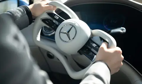 Първият Mercedes без физическа връзка между кормилото и гумите ще дебютира тази година - 1
