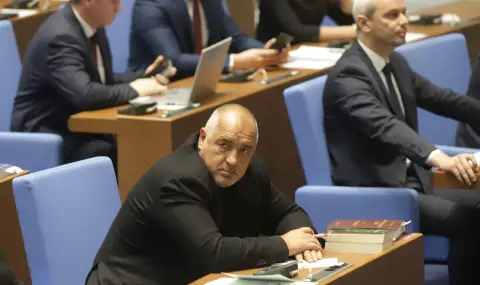 Калоян Методиев: Виждам как Борисов брани "Възраждане", да добави още едно тире - 1