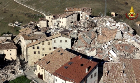 Земетресенията в Италия бавят пощенския трафик - 1