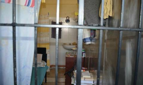 22-ма затворници живеят на 30 кв.м в Плевенския затвор - 1