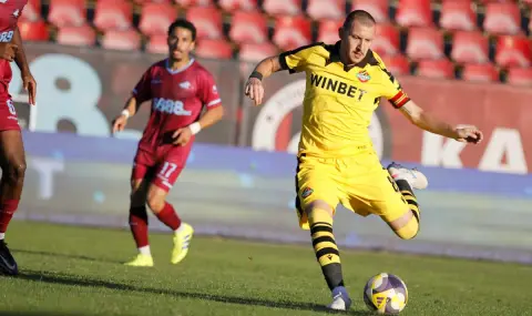 Лудогорец и Ботев (Пловдив) си делят заплатата на Тодор Неделев - 1