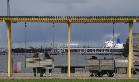 Москва изрази тревога заради руски танкер в Северния Атлантик - 1