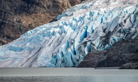 Хилядите ледници в леденото поле Джуно в Аляска се топят все по-бързо - 1