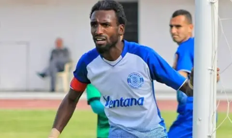  Салах поиска обяснение от УЕФА за кончината на „палестинския Пеле“ - 1