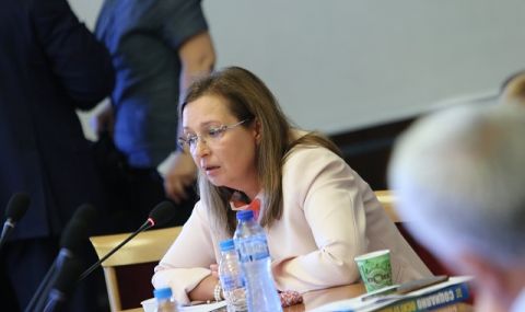 Зорница Русинова: България да става по-зелена, по-дигитална и по-социална - 1