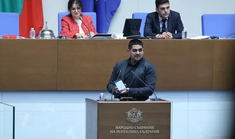 В парламента вече се обиждат на рогоносец, "Възраждане" и Радостин Василев с грозни шеги към Искрен Митев  - 1