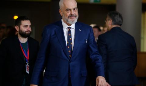 Премиерът на Албания на посещение в Косово - 1