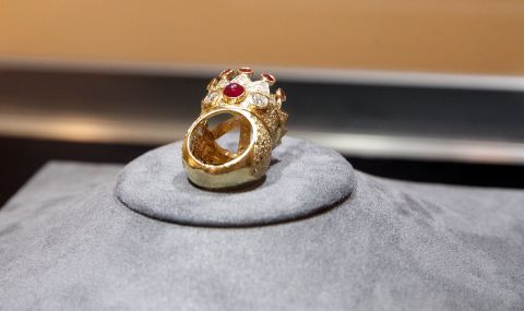 Дрейк е купил пръстена на Тупак Шакур (СНИМКА) - 1