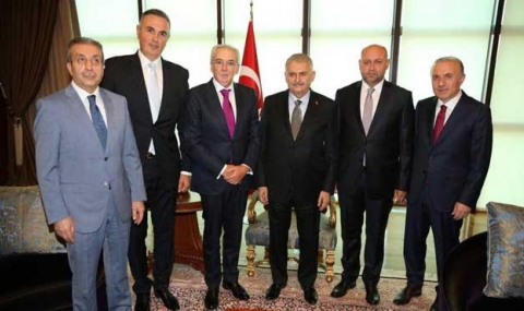 Турският премиер разговаря на четири очи с Лютви Местан - 1
