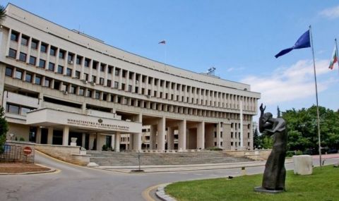 МВнР: Искането на Киев за оръжие ще бъде препратено до компетентните институции - 1
