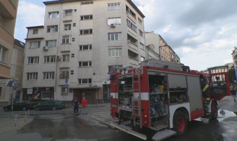 Евакуация на блок заради пожар в София - 1