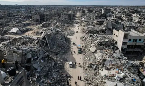 Нападнаха главния офис и резиденцията на СЗО в град Дейр ел Бала в Газа - 1