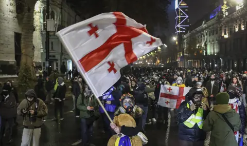 ЕС обмисля нови санкции срещу Грузия заради репресиите срещу протестиращи - 1