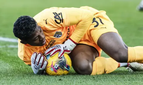 Aston Villa set their sights on Zion Suzuki - 1