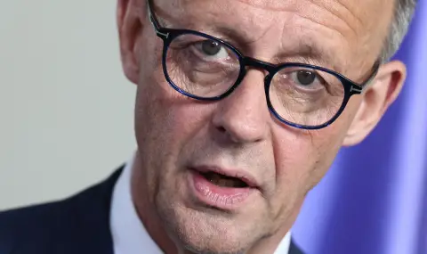 Канцлерът на Германия скептичен към идеята за забрана на „Алтернатива за Германия“ - 1