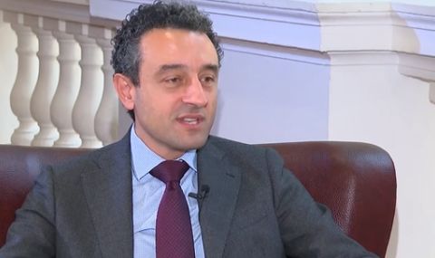 Лорер: "Лукойл" са свикнали да им е твърде широко около врата твърде дълго време - 1