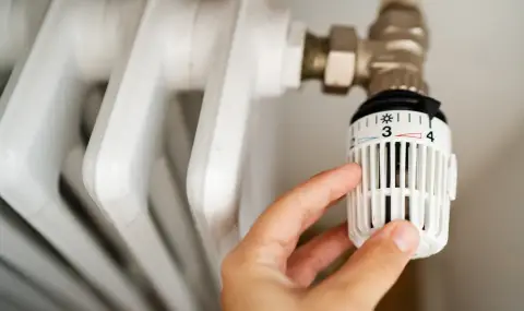 Куриоз: Пуснаха парното през август в столичния квартал "Дианабад" - 1