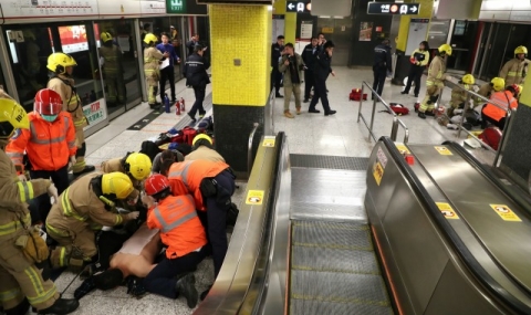Подпалвач рани 17 души в хонконгското метро - 1