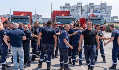 Българските пожарникари се завърнаха от Гърция - 1