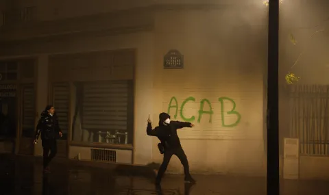 France erupts again: Over 400,000 protest, clashes in Paris - 1