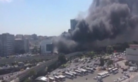 Голям пожар в центъра на Истанбул - 1