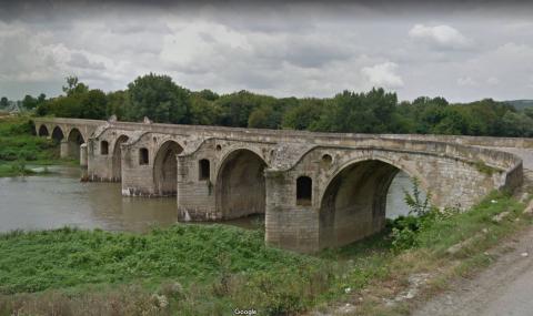 Община чака пари от ЕС, за да ремонтира мост на Кольо Фичето - 1