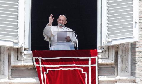 Папа Франциск: Бог обича всеки един от нас, дори когато грешим - 1