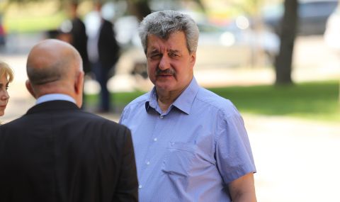 Батков към Михайлов: Изключваш 100 отбора, но оставяш ЦСКА - и в двата случая не си прав! - 1