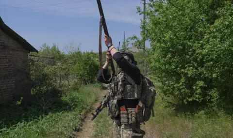 Украйна: Русия засили въздушните атаки по фронтовата линия въпреки обявеното примирие - 1