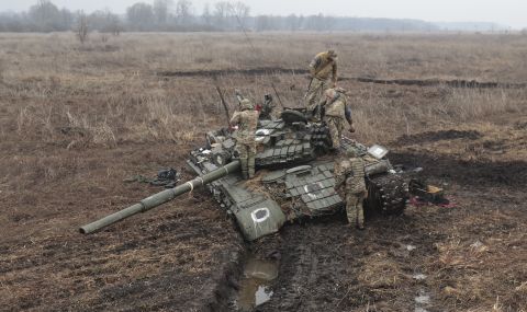 Украйна: Руските сили „бързо се изтеглят“ - 1