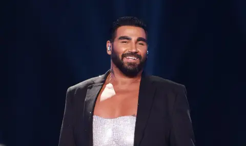 Азис си сложи мъжки гърди (СНИМКИ) - 1