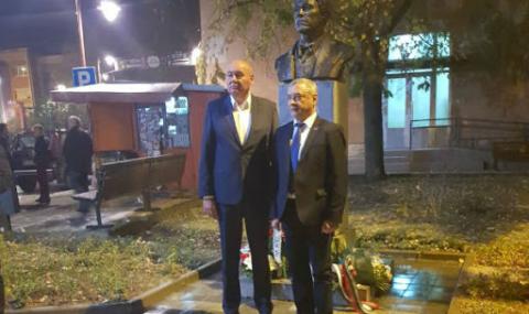 Валери Симеонов в Цариброд заради участието на българска партия в местните избори в Сърбия - 1