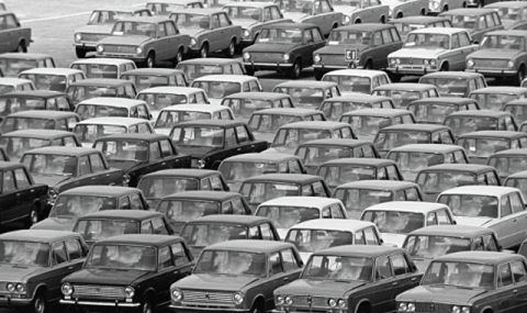 Вижте колко струваха новите автомобили у нас преди 45 години - 1