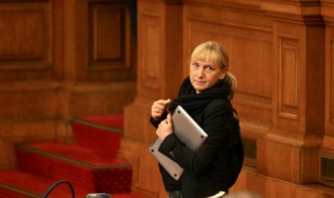 Йончева за Борисов: Никой не иска премиер, който е доказан лъжец - 1