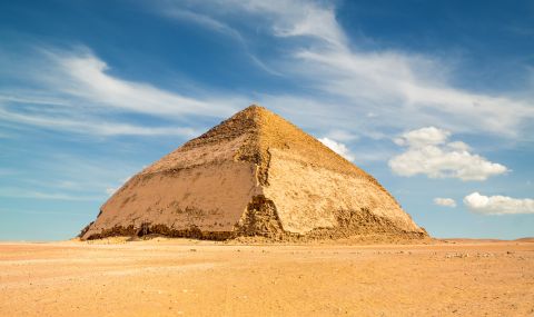 Властите в Египет: Скосената пирамида не се руши и е безопасна - 1