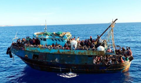 Италия въведе извънредно положение заради мигрантите - 1